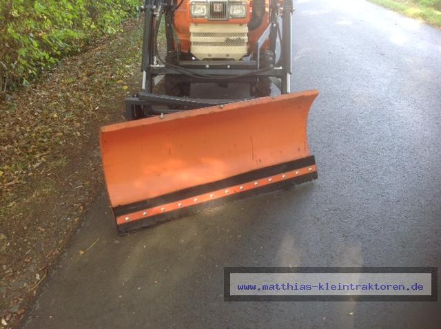Kubota B1402
